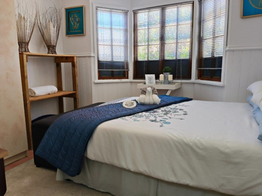 3 Bedroom Property for Sale in Wavecrest Eastern Cape